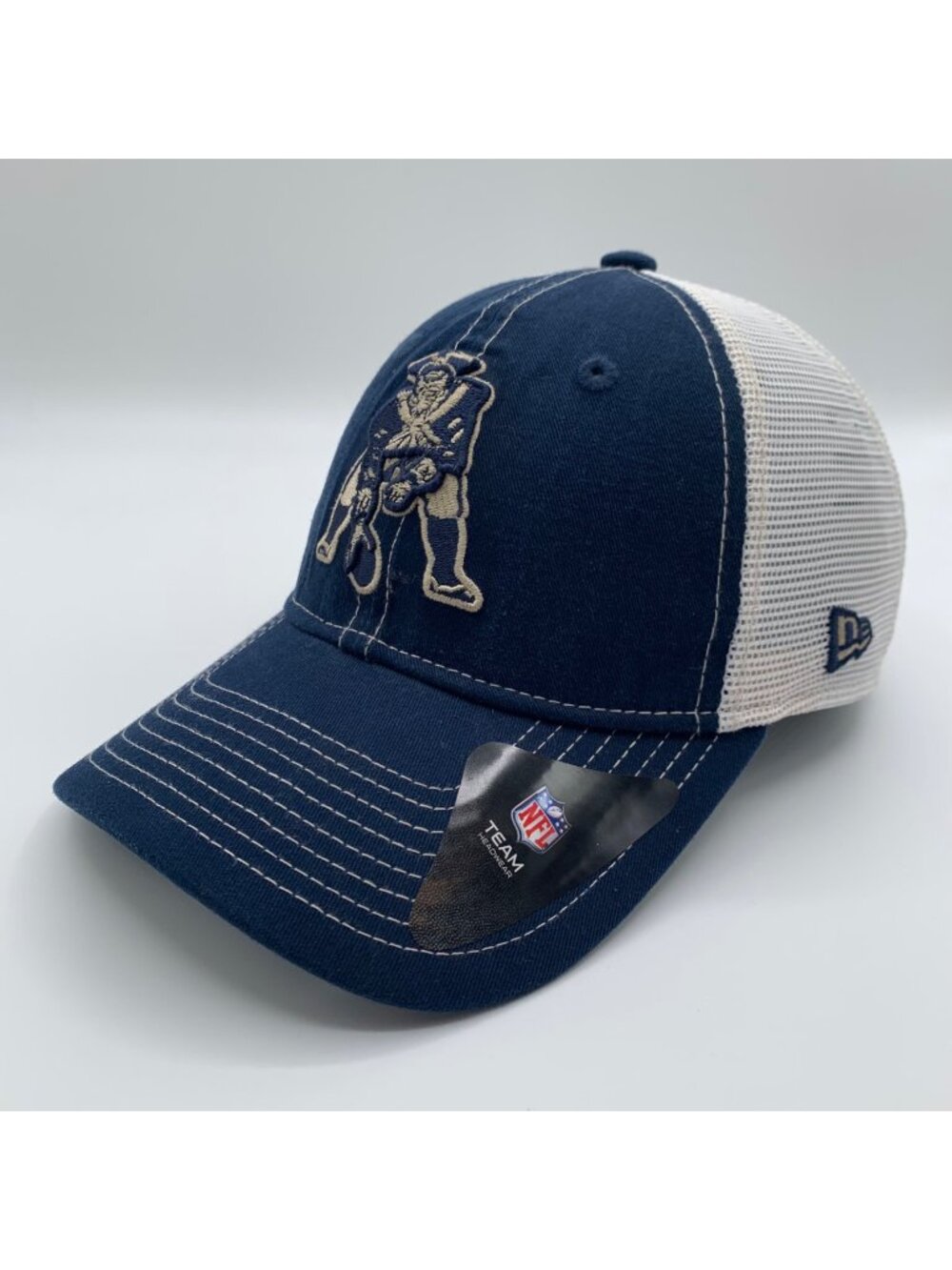 New England Patriots Navy Blue White New Era 9Twenty Snapback Trucker Hat New